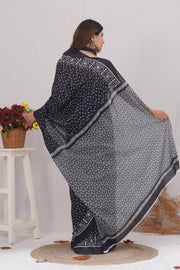 Mulmul Cotton Saree with Hand Block Print - Shivanya Handicrafts Women's Traditional Indian Wear