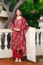Load image into Gallery viewer, Printed Cotton Women Straight Kurta with Pant with Dupatta Set
