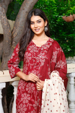 Load image into Gallery viewer, Printed Cotton Women Straight Kurta with Pant with Dupatta Set
